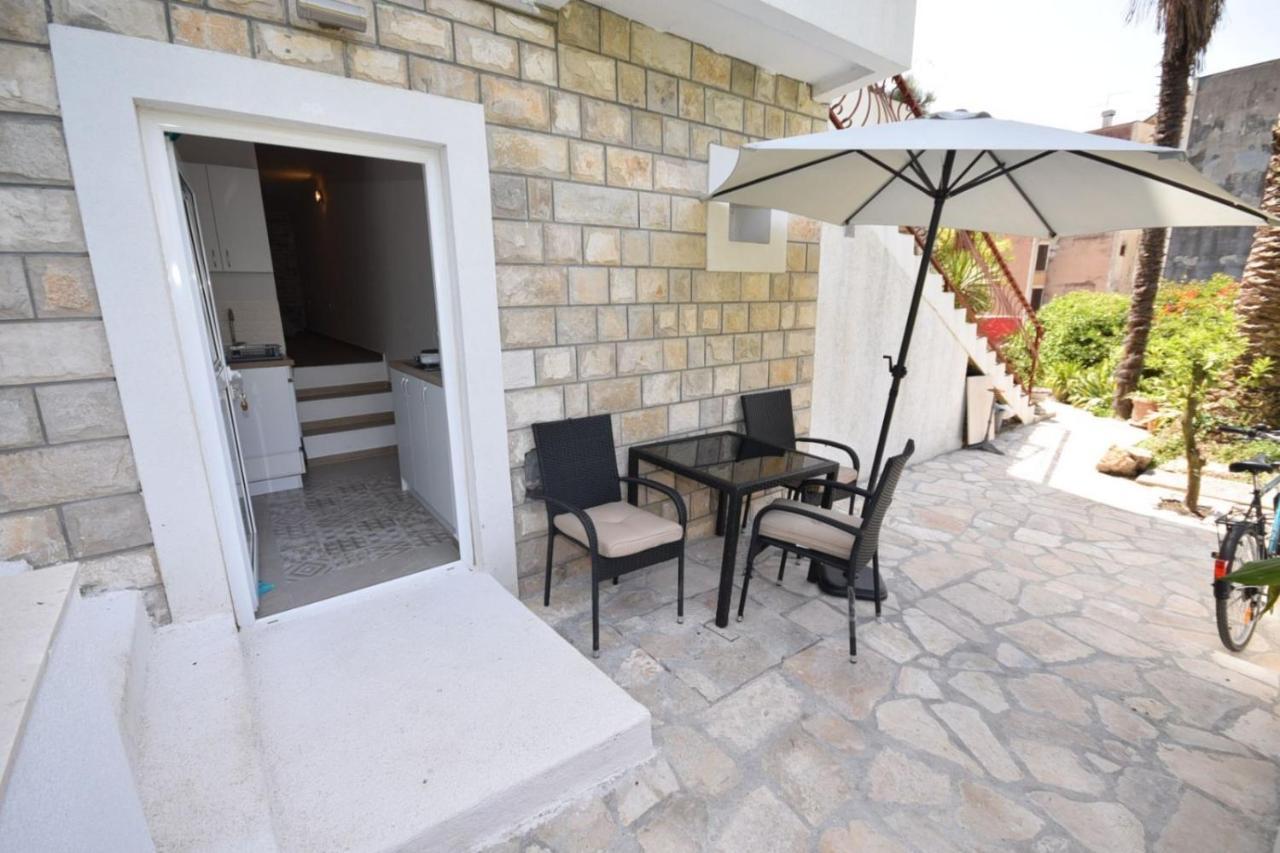 Apartman Taraca Villa Knezevic ヘルツェグ・ノヴィ エクステリア 写真